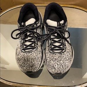 Brooks GTS tennis shoes